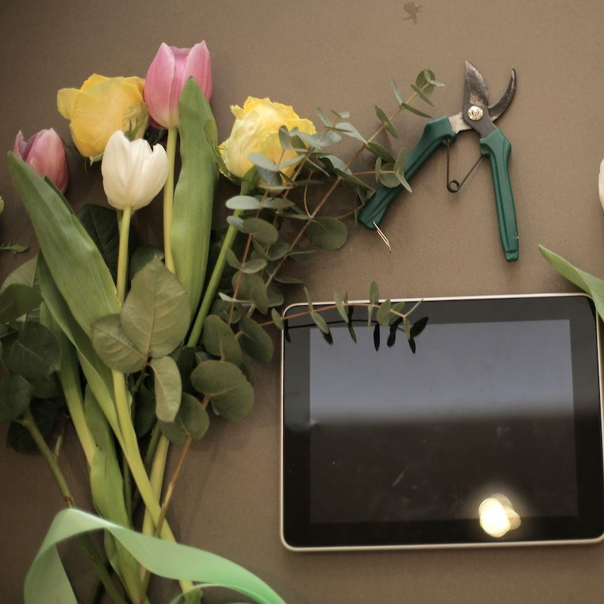 How to Choose the Perfect Online Flower Delivery Service?