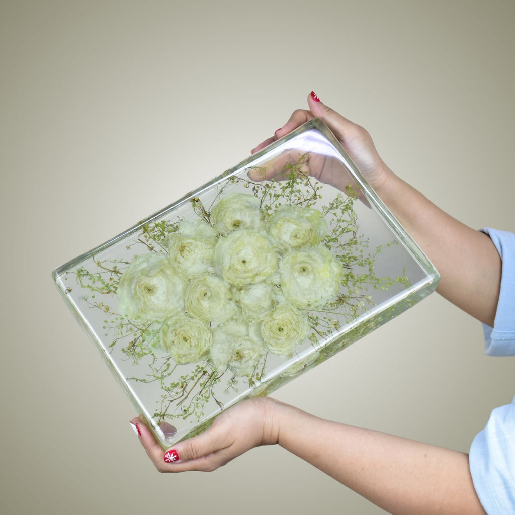 From I Do to Forever: Preserving Your Wedding Bouquet in Resin
