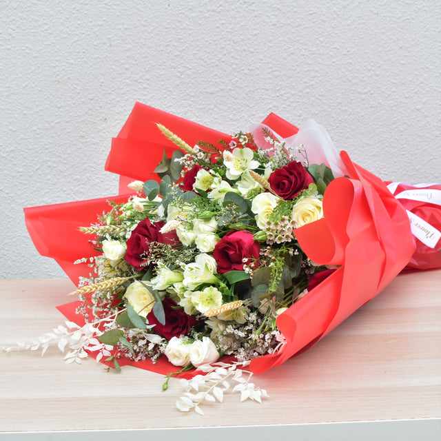 Love Actually - Mixed Bouquet