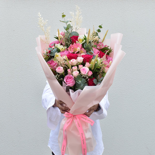 Birthday Flowers Dubai Song of Melody Flower Station