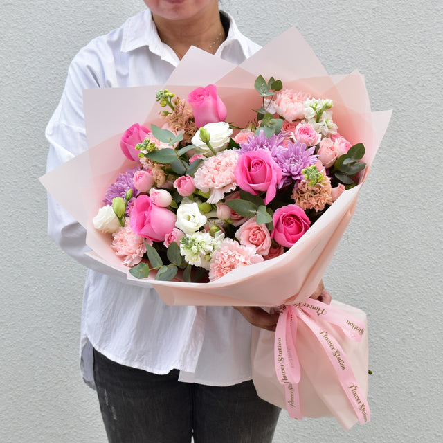 Women's Day flowers dubai