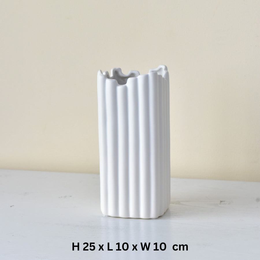 Ceramic Vase - White - Flower Station Dubai