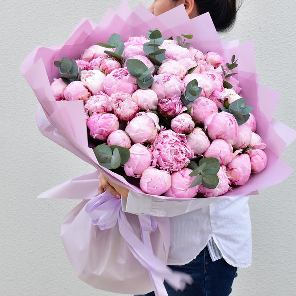 51 peony bouquet - flower station dubai