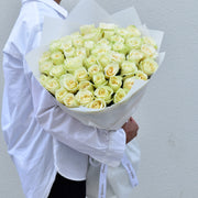 51  white roses bouquet