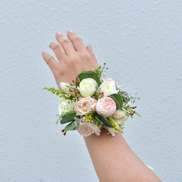 My Sweetie - Corsage - Flower Station Dubai