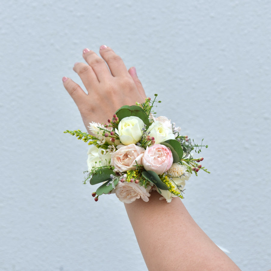 My Sweetie - Corsage - Flower Station Dubai