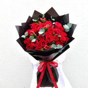 Love is ... - Valentine's Special - Flower Station Dubai