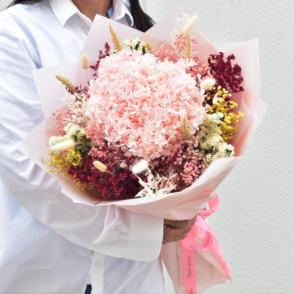 Love Blossom - Flower Station Dubai