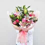 rose and lily bouquet - flower station dubai