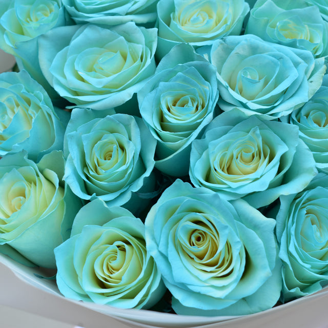 tiffany blue roses in bouquet - flower delivery dubai