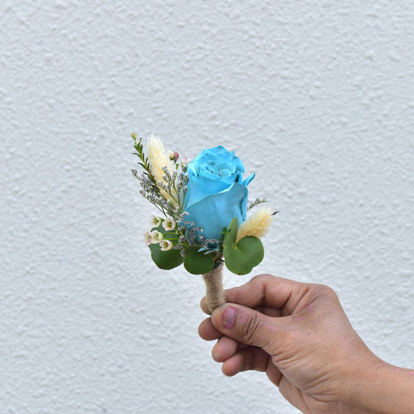 Tiffany Rose - Boutonniere - Flower Station Dubai