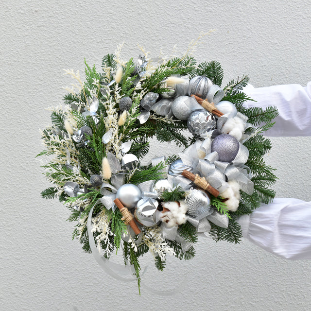 White Noel - Christmas Wreath