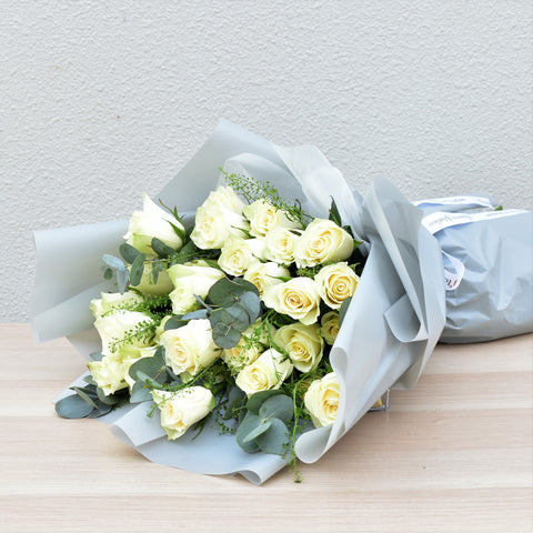 White Roses for Celebratory Moments