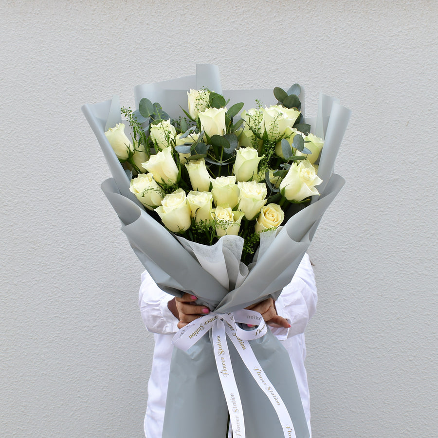 White Forest - Mono Bouquet - Flower Station Dubai