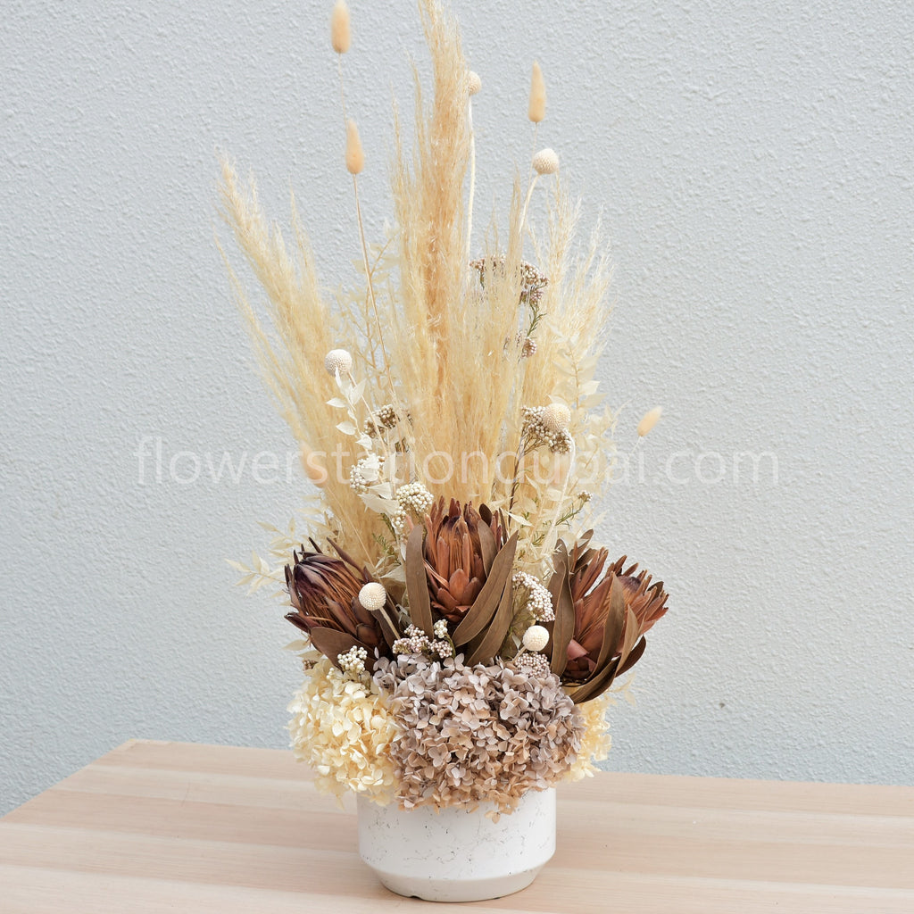 dried flowers - flower station dubai