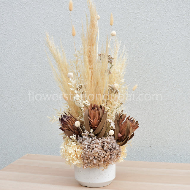 dried flowers - flower station dubai